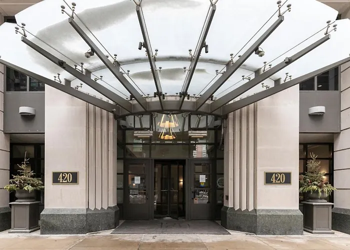 Streeterville 1br W Deck Pool Nr Chi-586 *